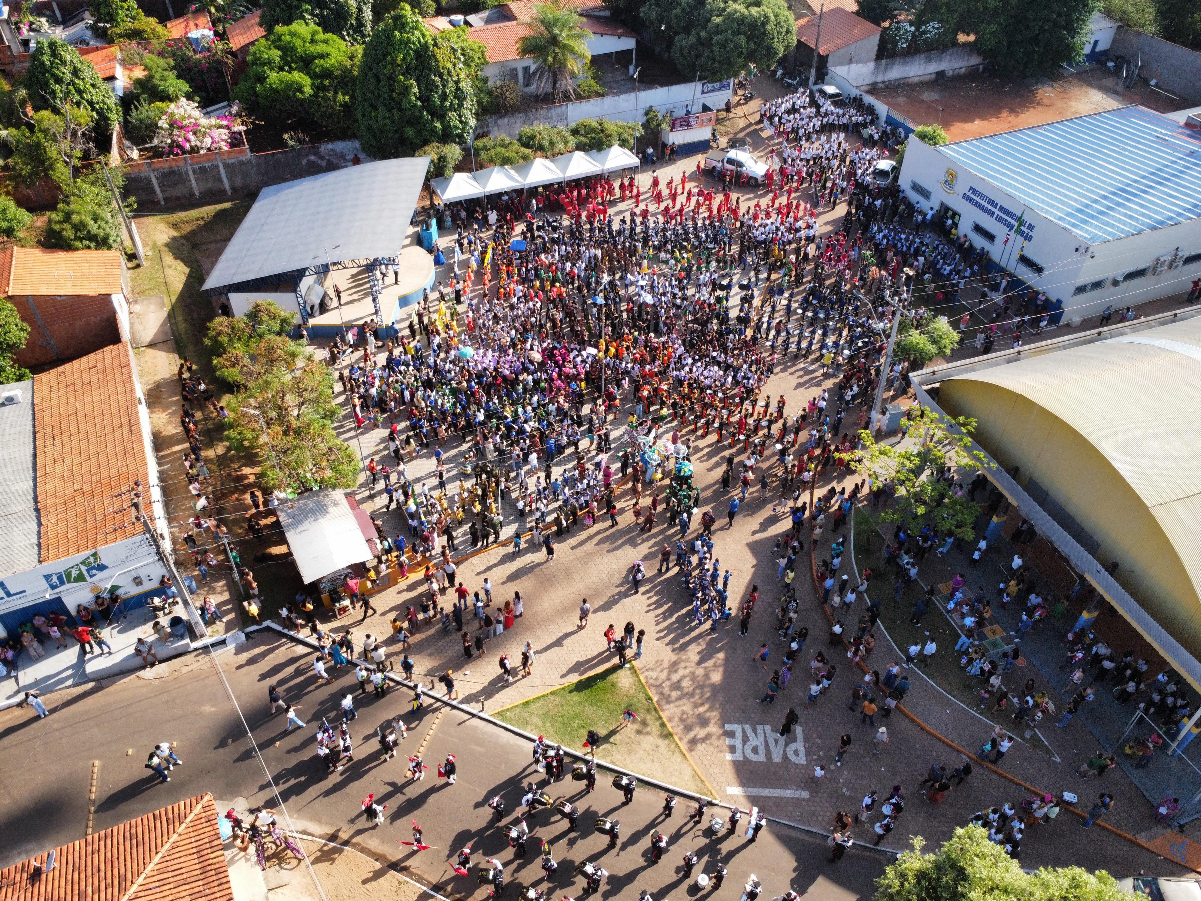 Desfile de 7 de Setembro encerra Semana da Pátria com grande participação popular