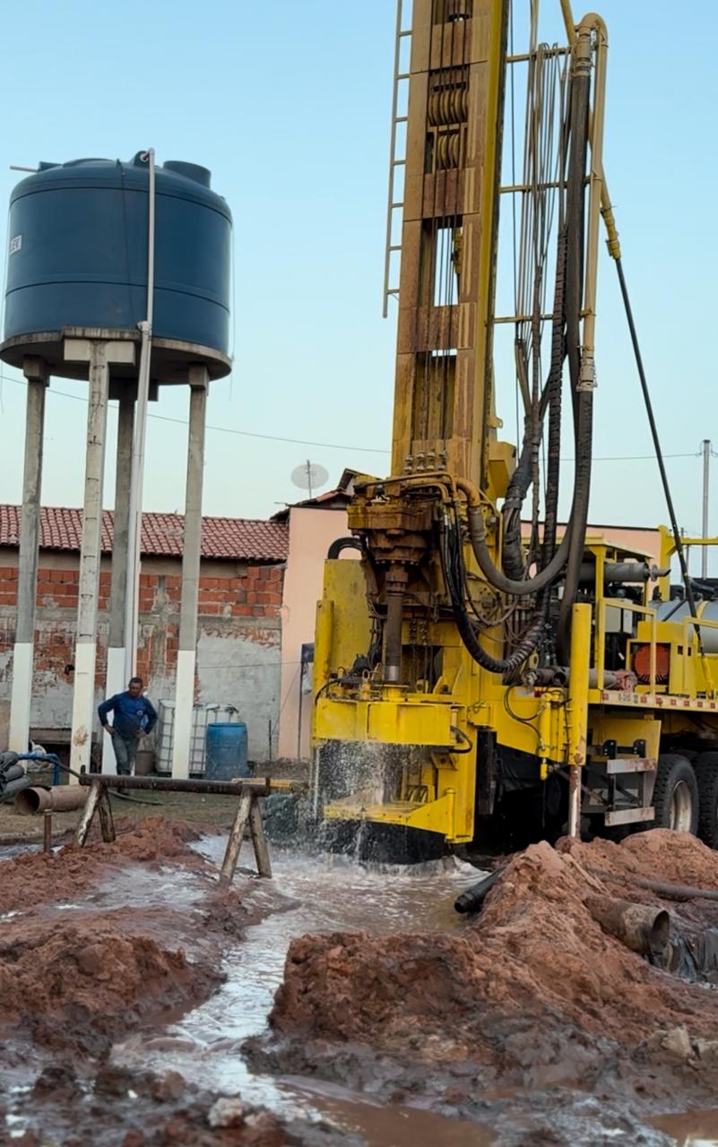 Município avança com obra de perfuração de poço